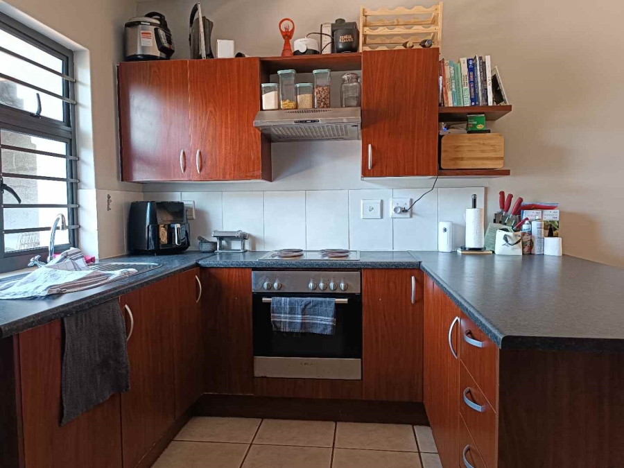 2 Bedroom Property for Sale in Muizenberg Western Cape